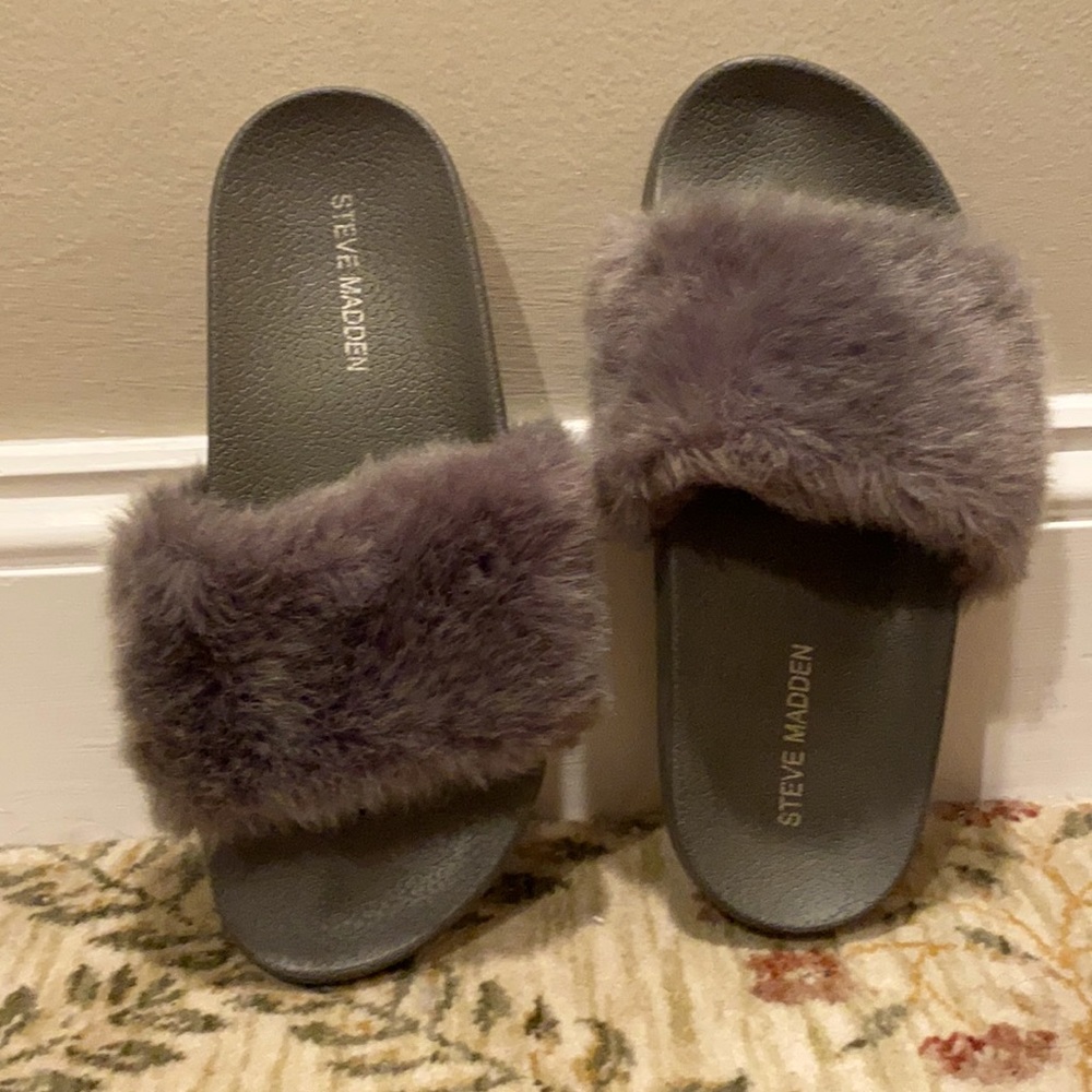 Grey Steve Madden slides